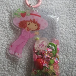 Strawberry Shaker Charm Accessory